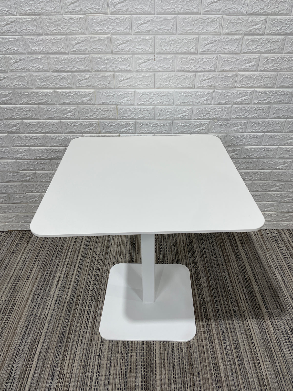 Pre-Owned Bar Height White Square Table - Duckys Office Furniture