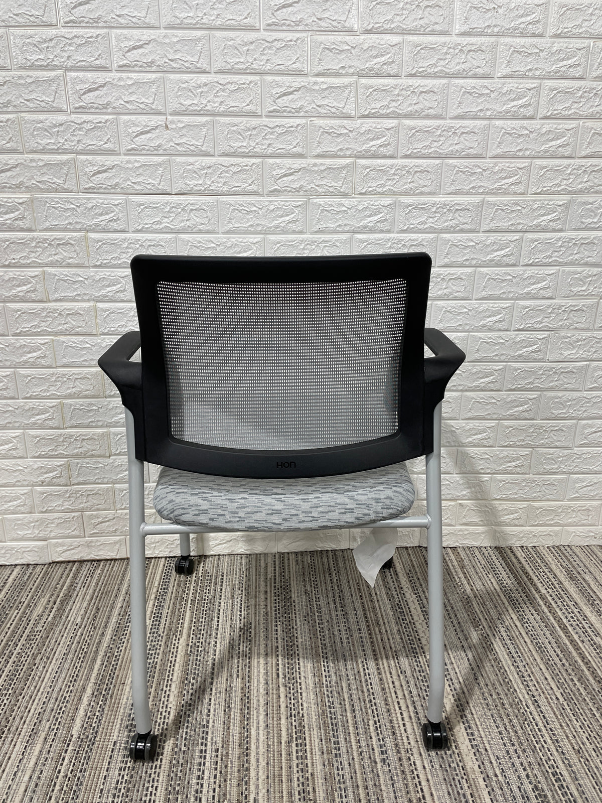 Pre-Owned HON Ignition Guest Chair - Duckys Office Furniture