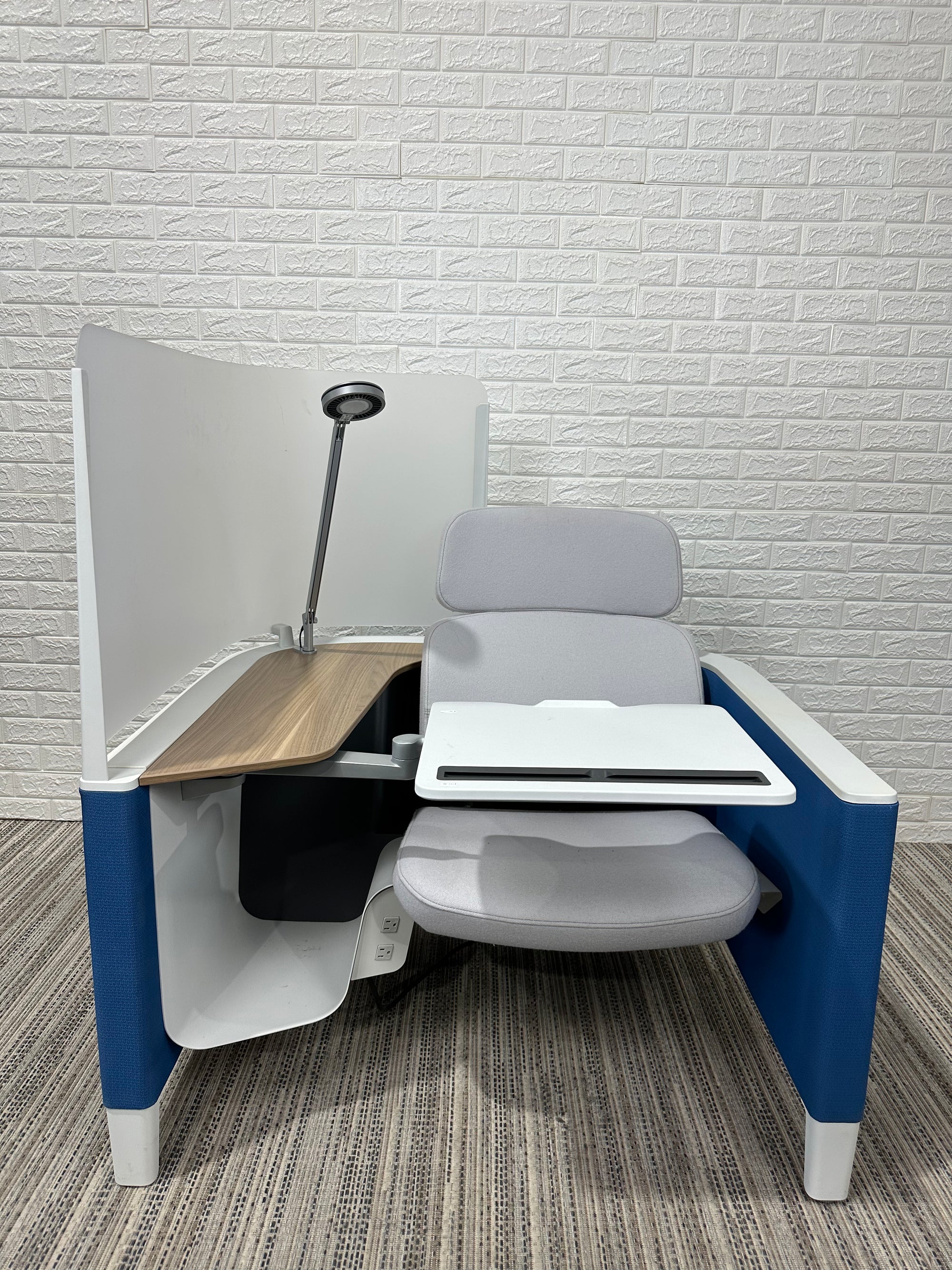 Pre-Owned Steelcase Brody - Duckys Office Furniture