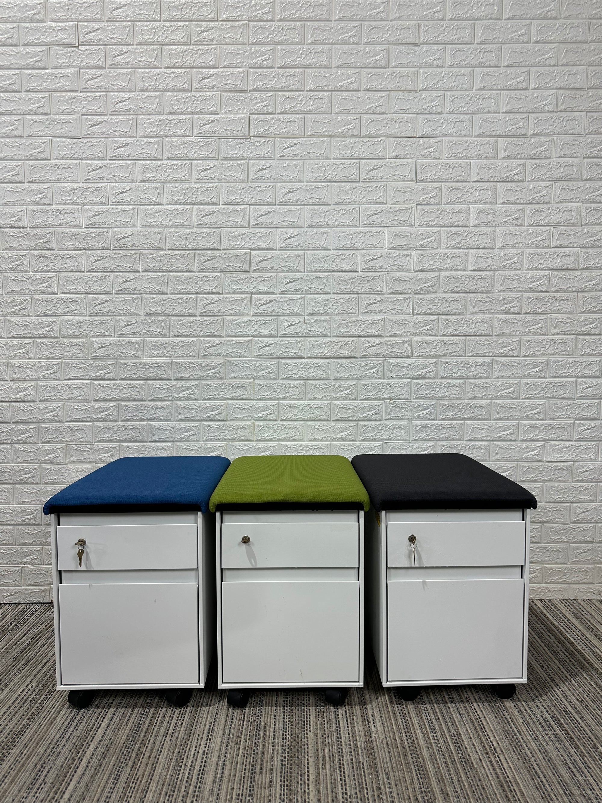 Pre-Owned Steelcase Pedestals - Duckys Office Furniture
