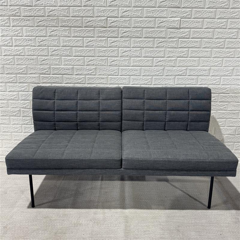 Pre-Owned Geiger Tuxedo Sofa - Duckys Office Furniture