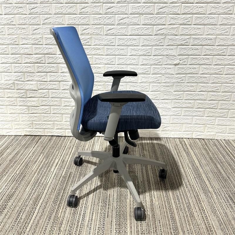 Pre-Owned Blue SitOnIt Novo Task Chair