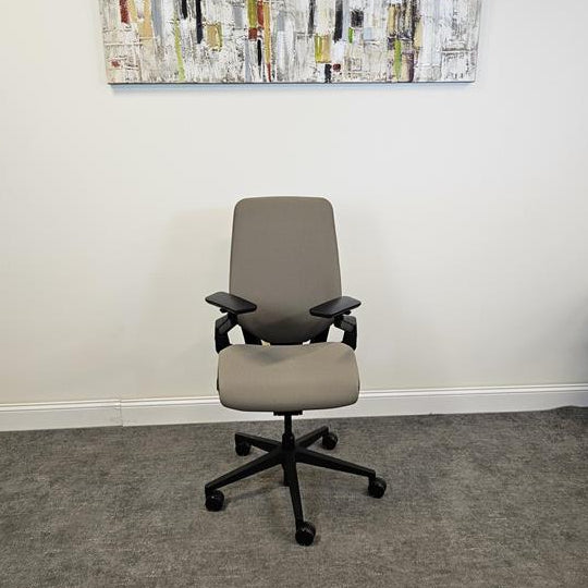 Pre-Owned Steelcase Gesture Task Chair - Duckys Office Furniture