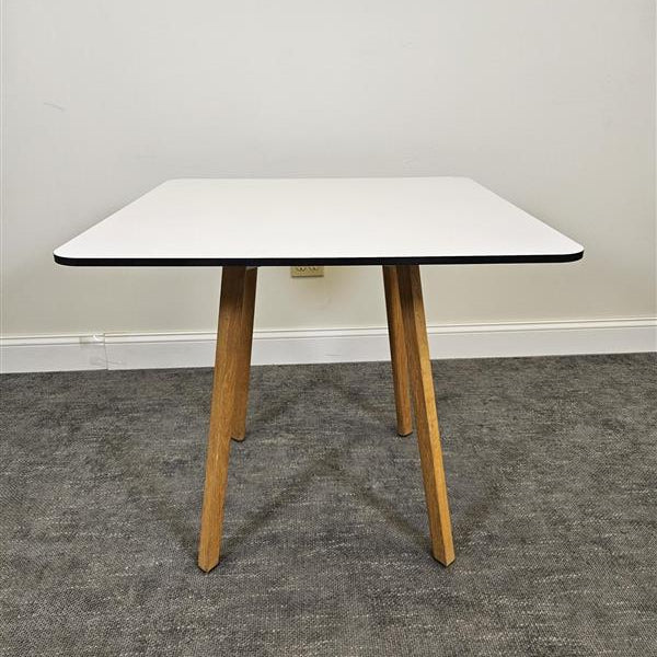 Pre-Owned Square White Top Table with Wood Legs