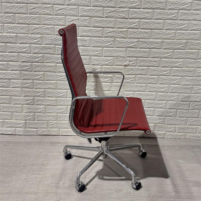 Pre-Owned Red Herman Miller Eames Chair (SET OF 6) - Duckys Office Furniture