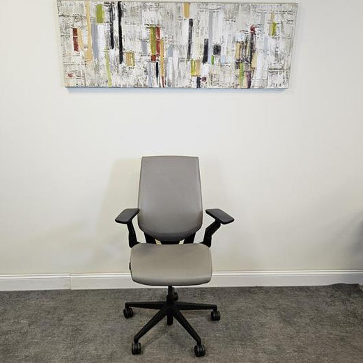 Pre-Owned Steelcase Gesture Task Chair - Duckys Office Furniture