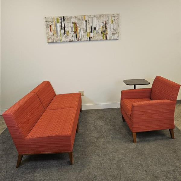 Pre-Owned Bernhardt Lounge Chairs - Duckys Office Furniture