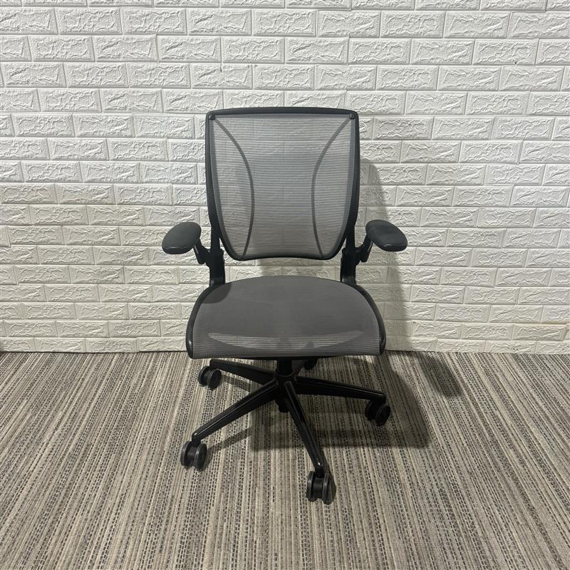 Pre-Owned Human Scale Task Chair