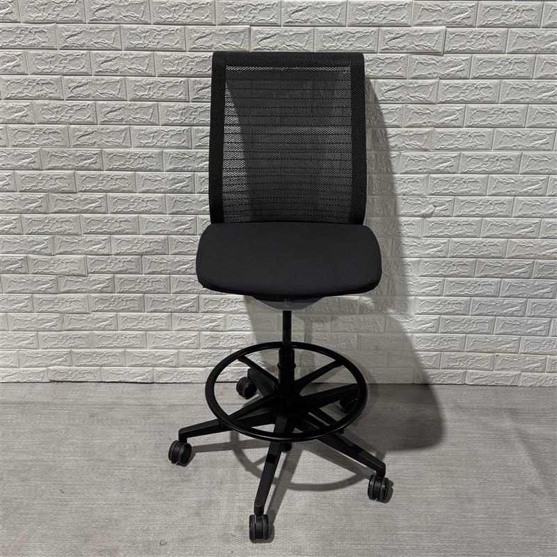 Pre-Owned Steelcase Armless Think Chair