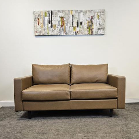 Pre-Owned Brown Leather Sofa/Couch - Duckys Office Furniture