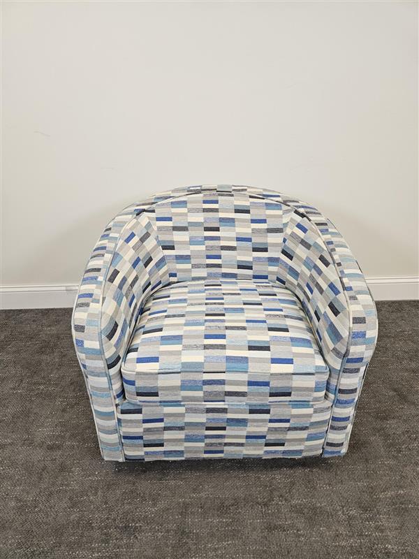 Pre-Owned Swivel Lounge Chairs - Multi color