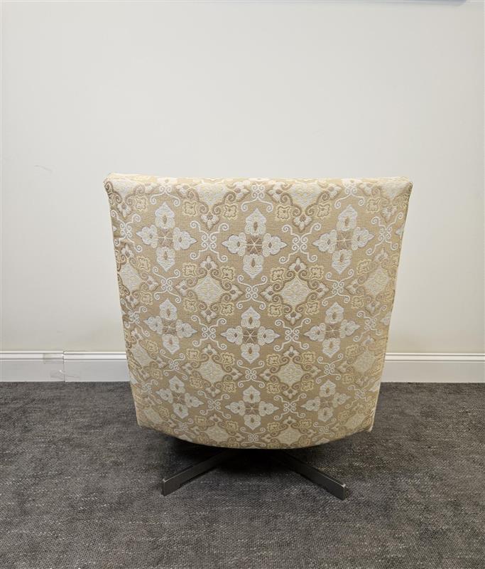 Pre-Owned Lounge Floral Chair with Swivel Base