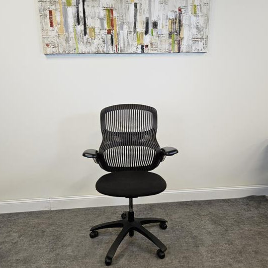 Pre-Owned Knoll Generation Task Chair - Duckys Office Furniture