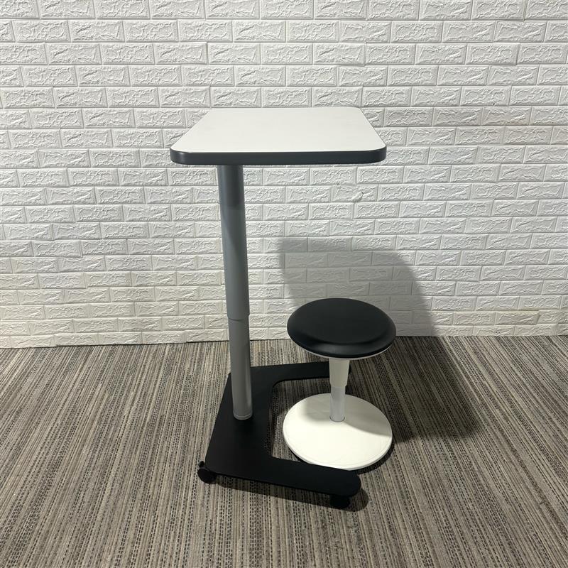Pre-Owned Hon Roll Call Lectern and Revel Fidget Stool Set