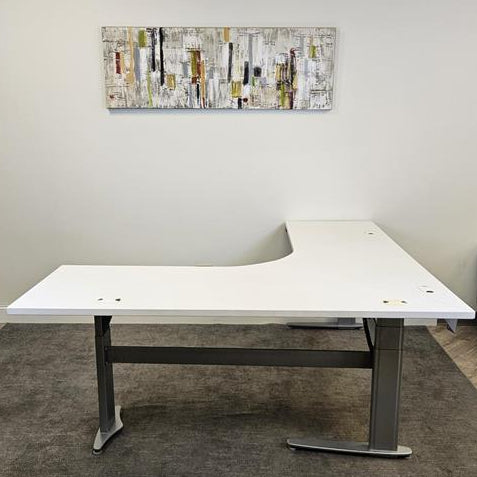 Pre-Owned L-Height Adjuistable Table - Duckys Office Furniture