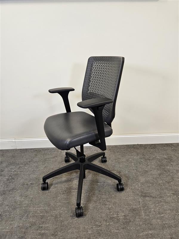 Pre-Owned Hon Solve Task Chair