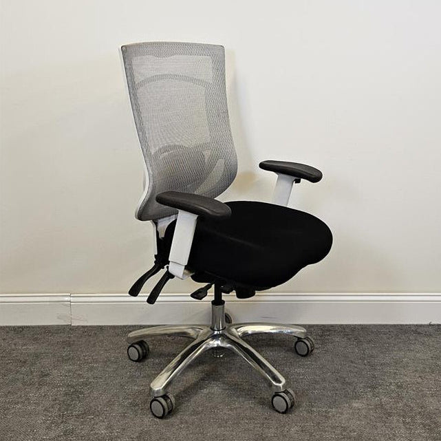 Pre-Owned Coolmesh Pro High Back Executive Chair - Duckys Office Furniture