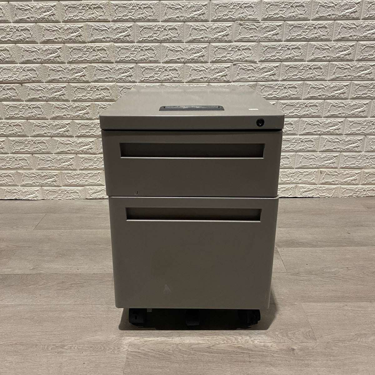 Pre-Owned Mobile Pedestal Files [ Platinum ] - Duckys Office Furniture