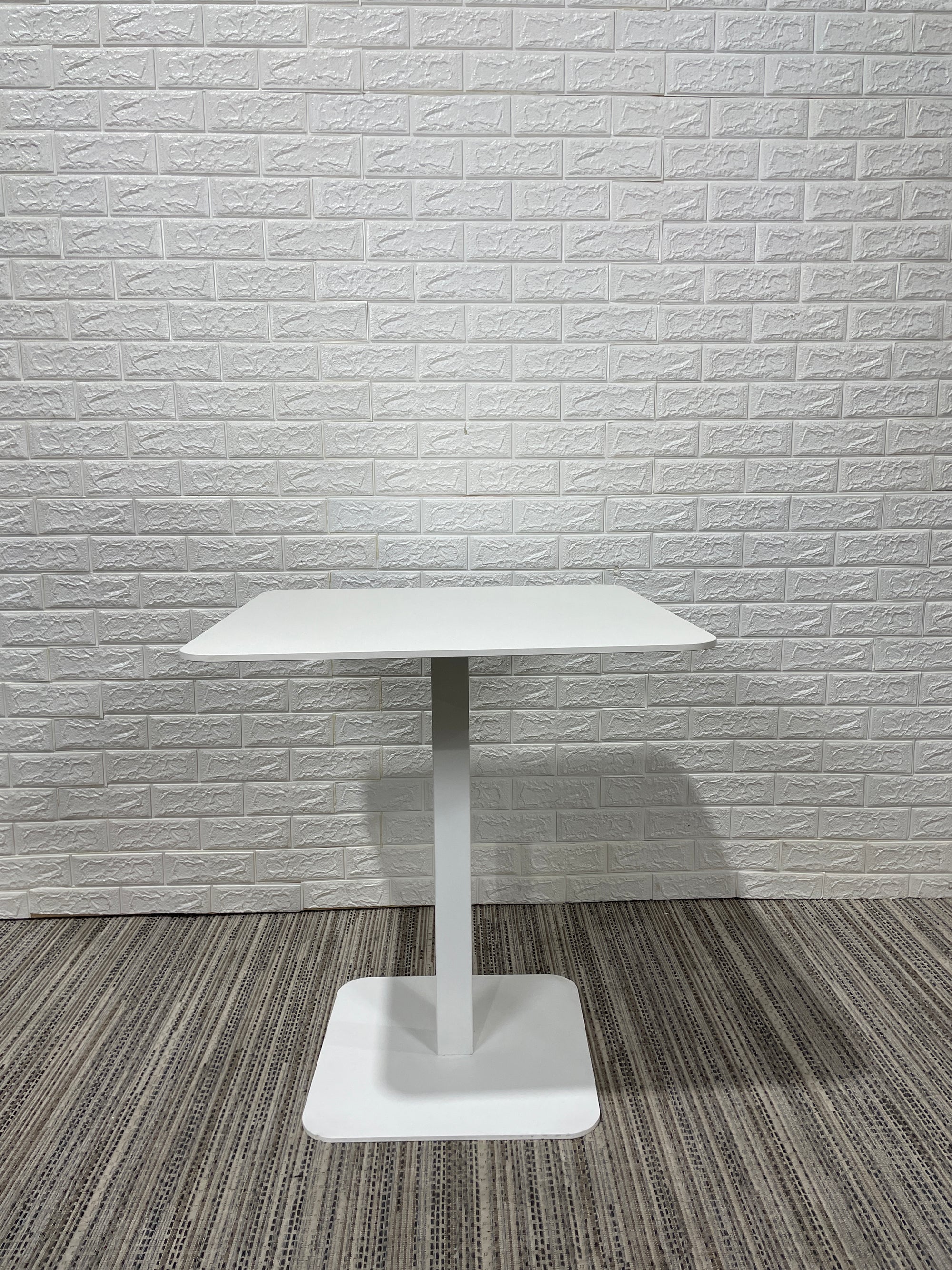 Pre-Owned Bar Height White Square Table - Duckys Office Furniture
