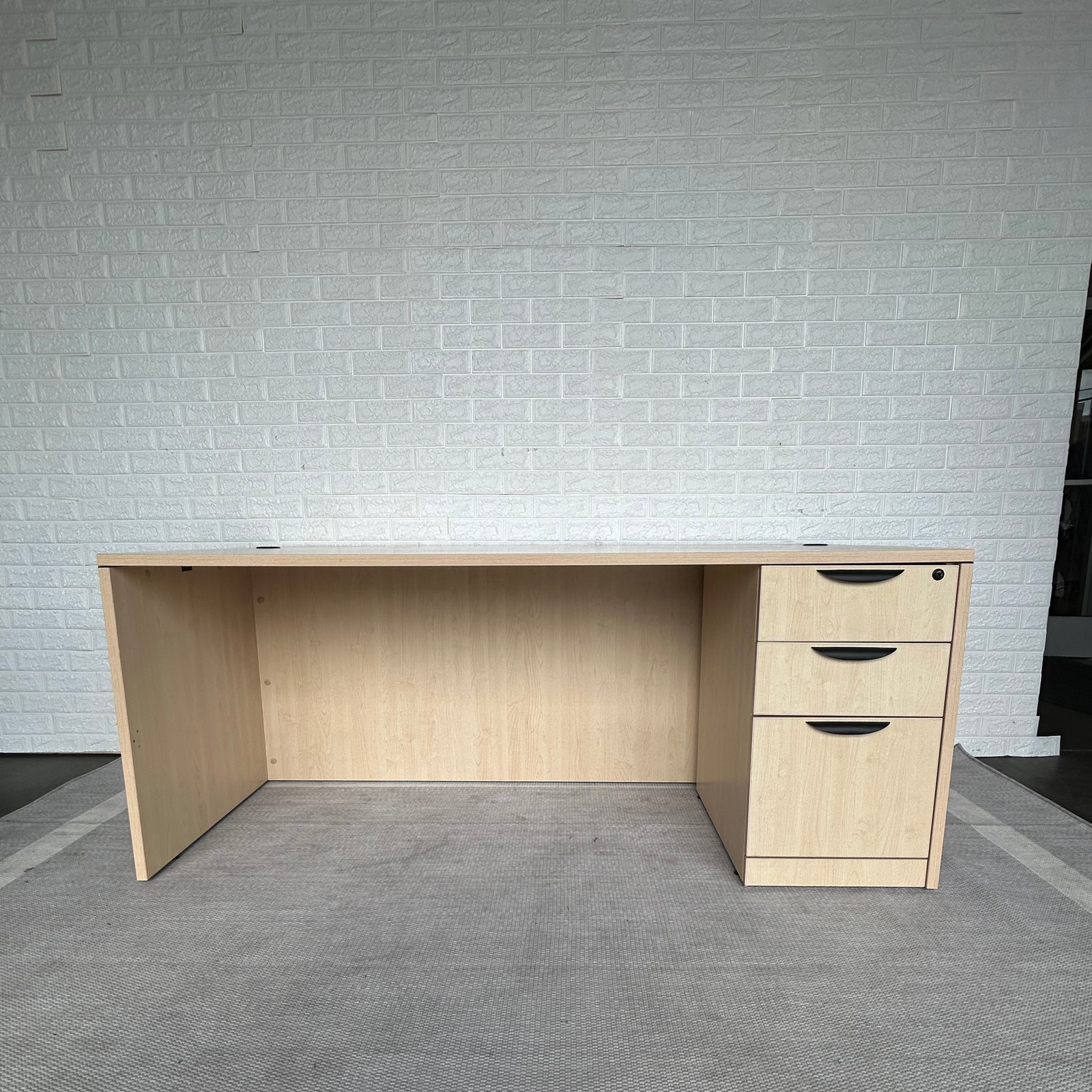 Pre-Owned Maple Desk with Pedestal - Duckys Office Furniture