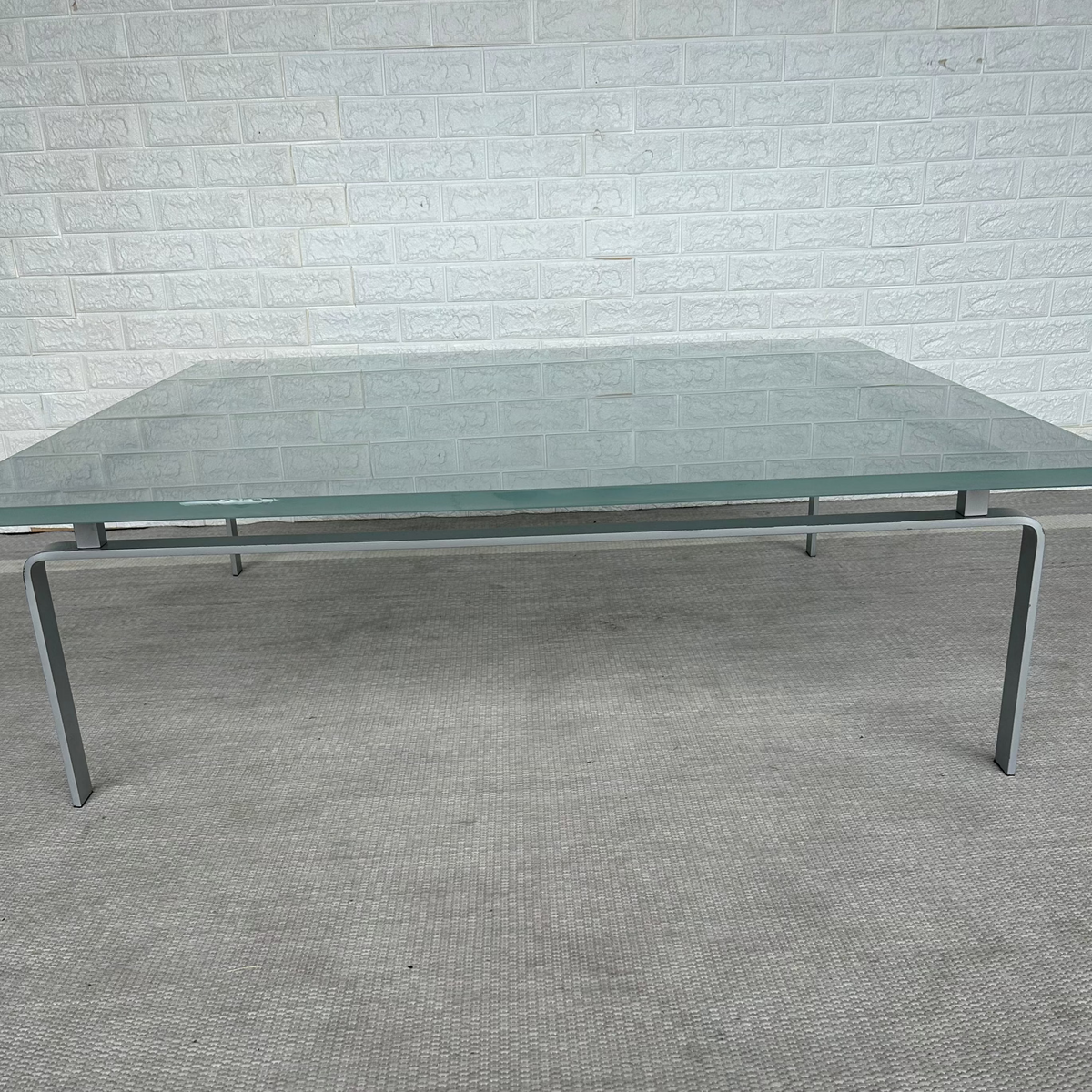 Pre-Owned Glass Top Coffee Table - Duckys Office Furniture