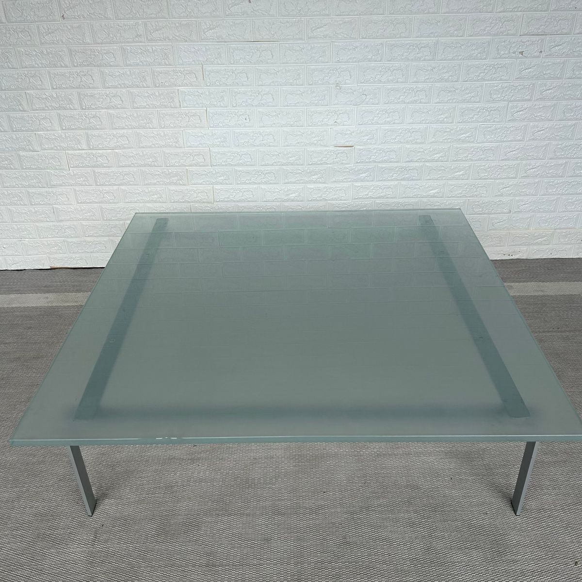 Pre-Owned Glass Top Coffee Table - Duckys Office Furniture