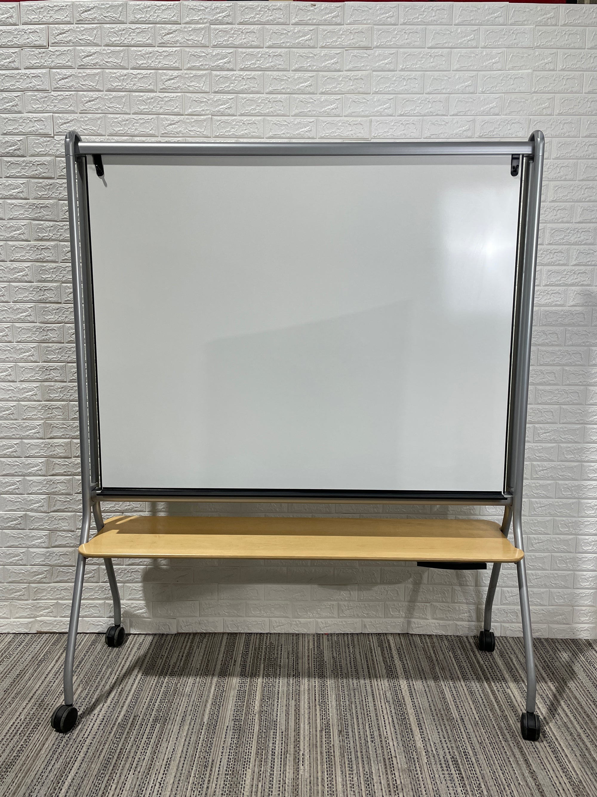 Pre-Owned Herman Miller White Board - Duckys Office Furniture
