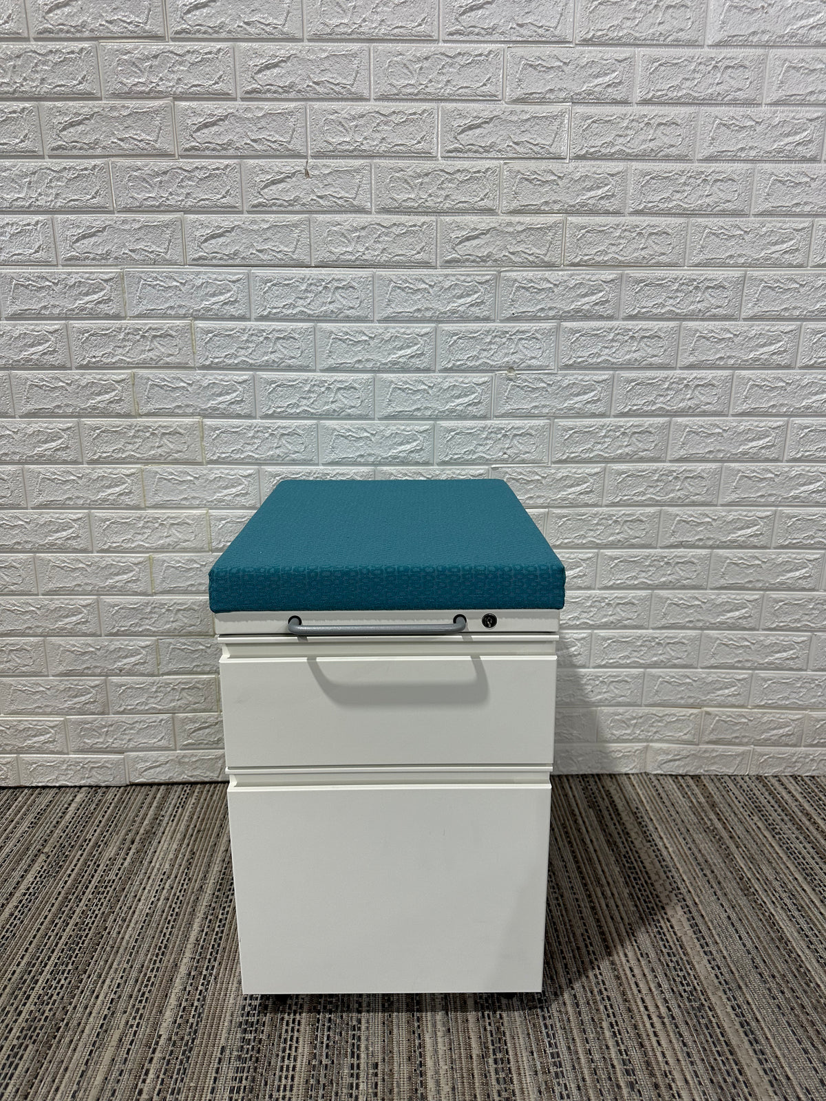 Pre-Owned Blue Pedestals - Duckys Office Furniture
