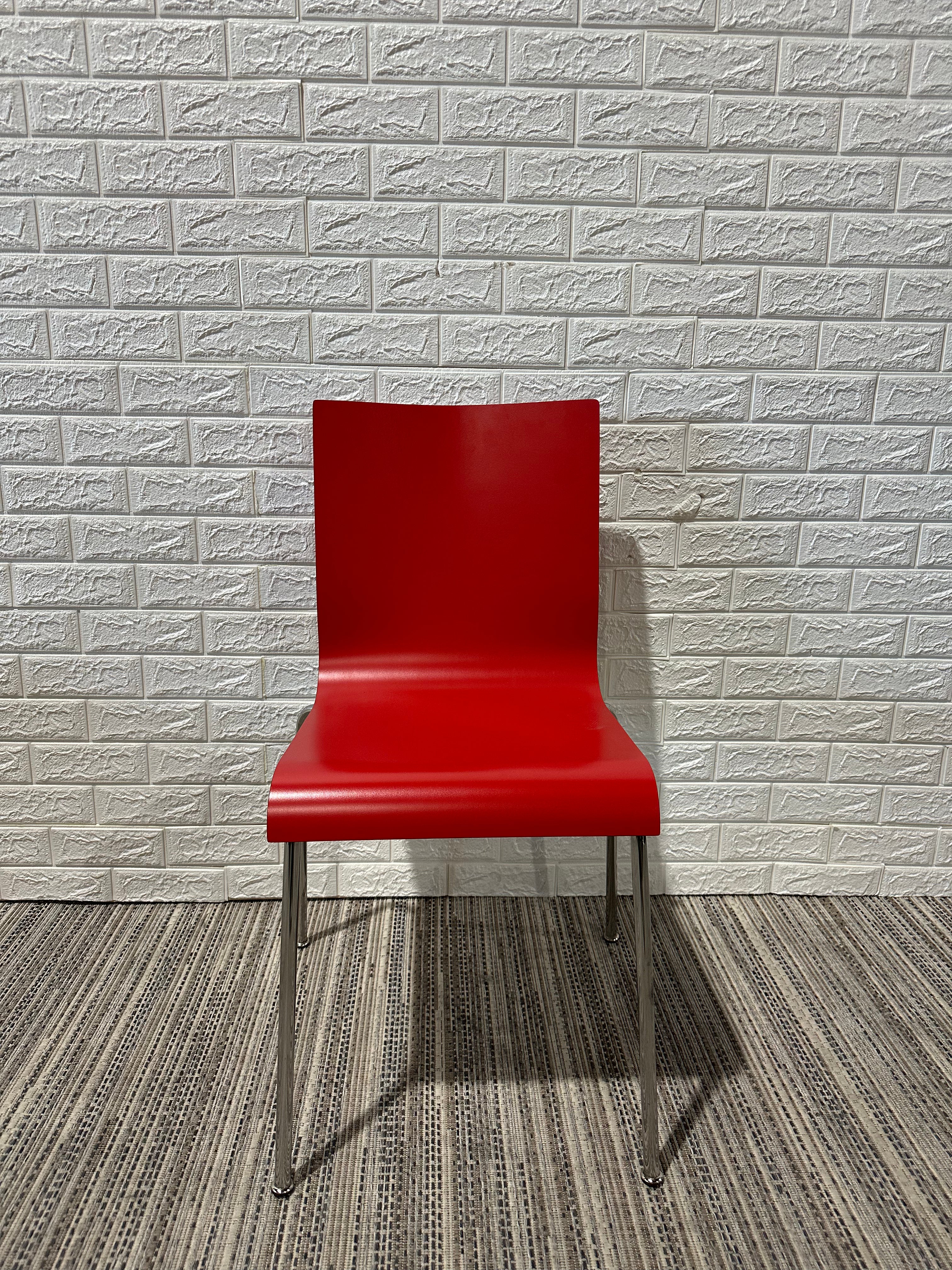 Pre-Owned Red Stacking Chair - Duckys Office Furniture