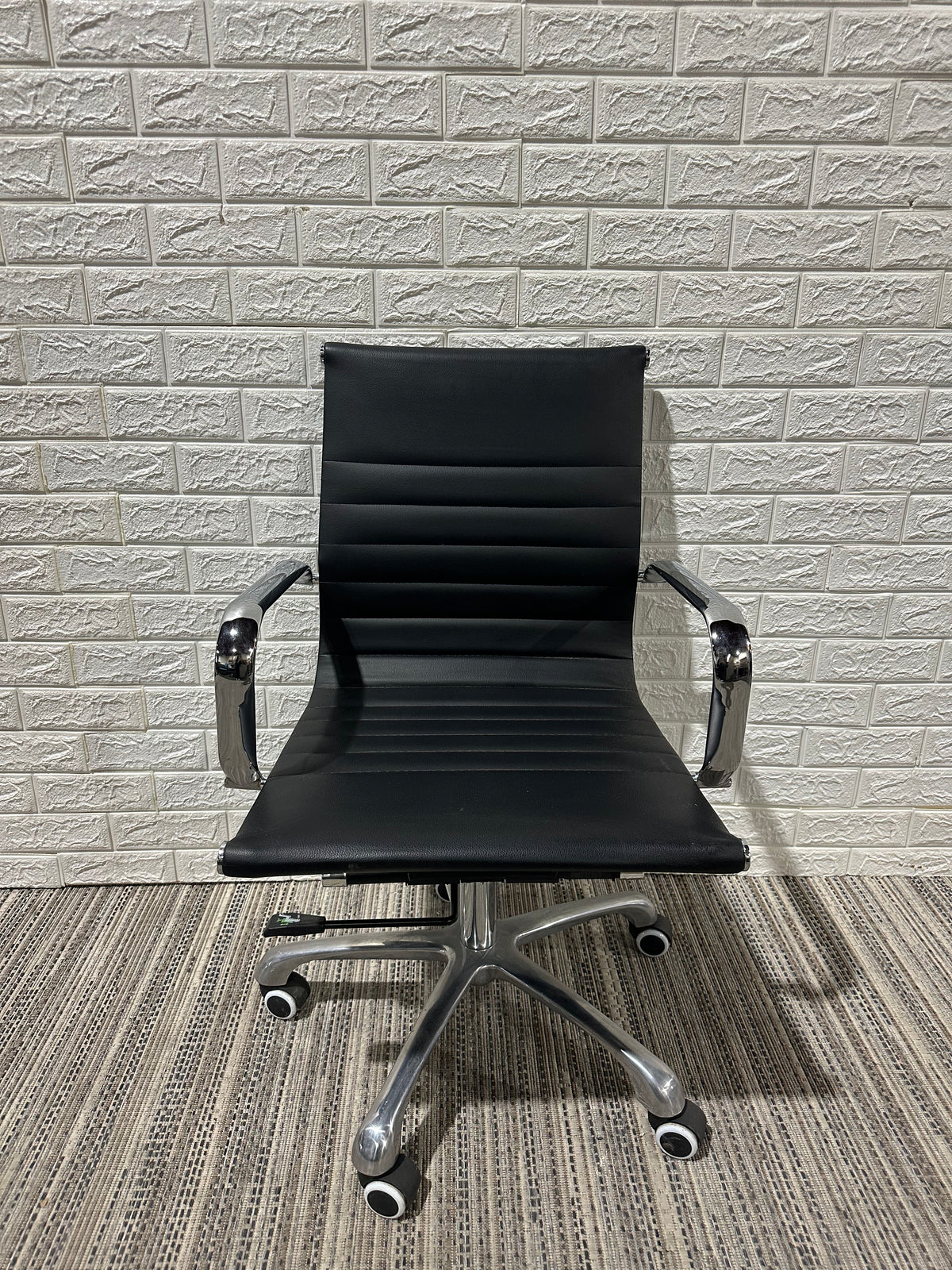 Pre-Owned Black Conference Chair