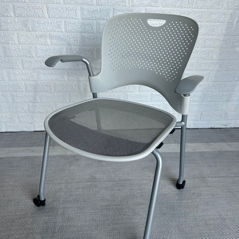 Pre-Owned Herman Miller Capers - Light Grey Mesh Seat - Duckys Office Furniture