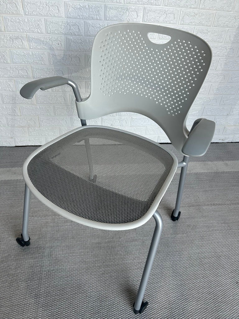 Pre-Owned Herman Miller Capers - Light Grey Mesh Seat - Duckys Office Furniture