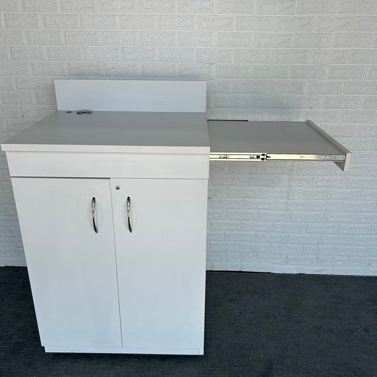 Pre-Owned White Kit Cabinet - Duckys Office Furniture