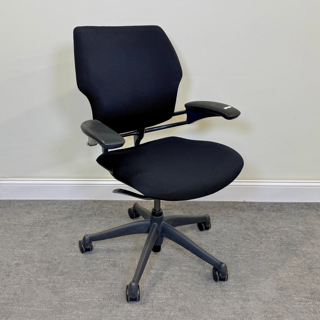 Pre-Owned Humanscale Freedom Chair - Duckys Office Furniture