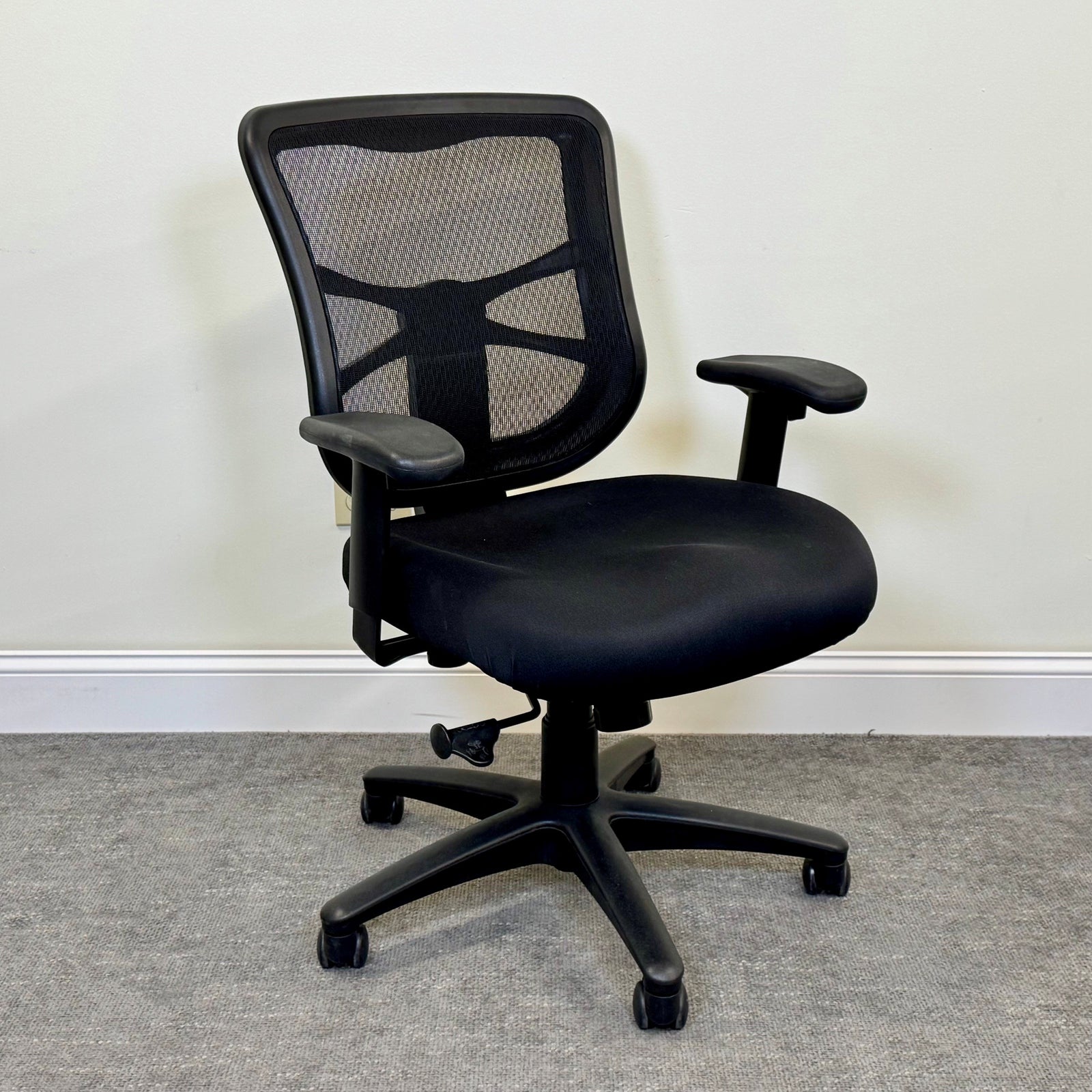 Pre-Owned Alera Elusion Mid Back Chair - Duckys Office Furniture
