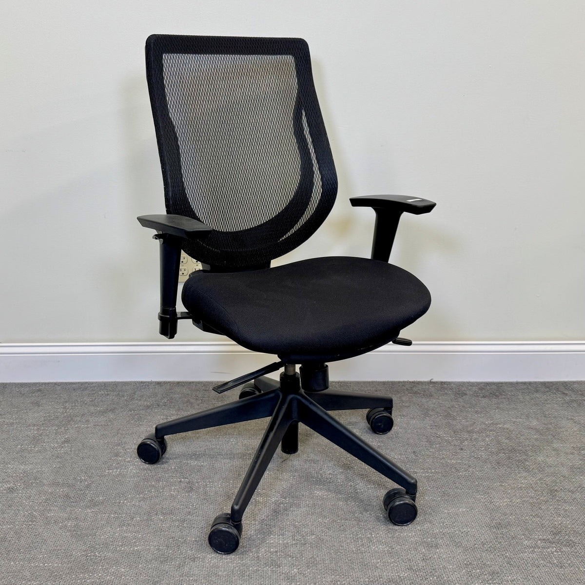 Pre-owned Allseating You Too Mid-Back Task Chair - Duckys Office Furniture