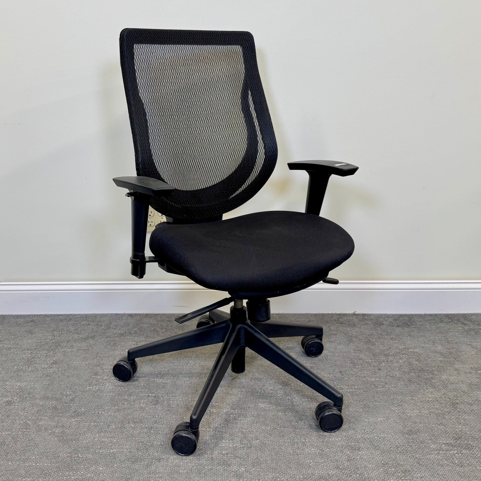 Pre-owned Allseating You Too Mid-Back Task Chair - Duckys Office Furniture