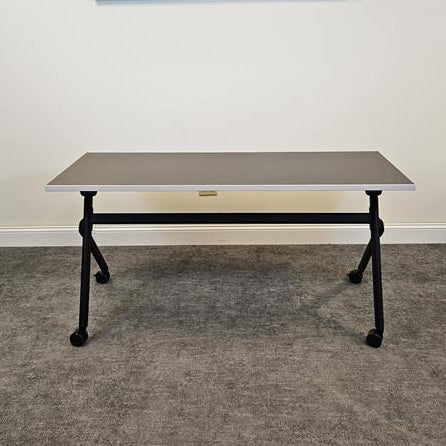 Pre-Owned Small Break Room Table - Duckys Office Furniture