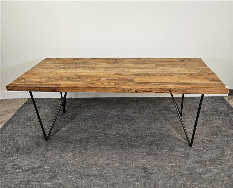 Pre-Owned Wood Dinning Table W/Metal Legs and Set of 4 Bench Seats