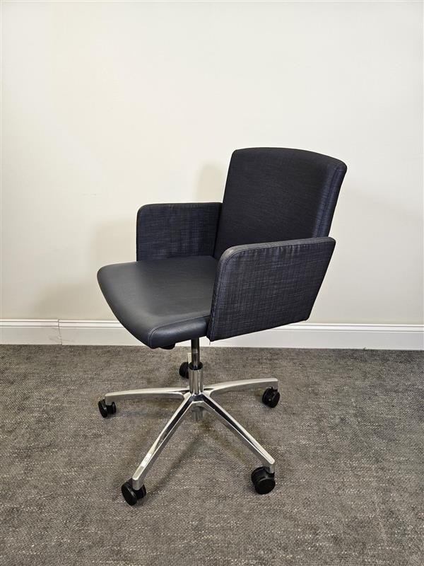 Pre-Owned Conference Chair