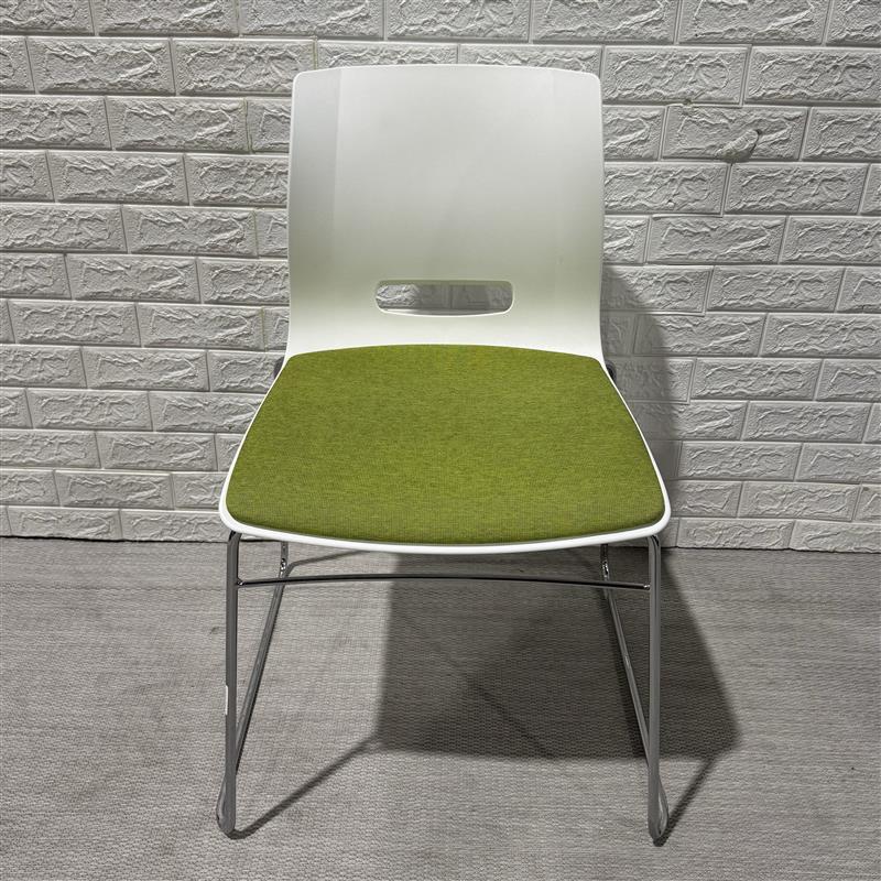 Pre-Owned Allermuir Casper Monoshell Stacking Chair - Duckys Office Furniture