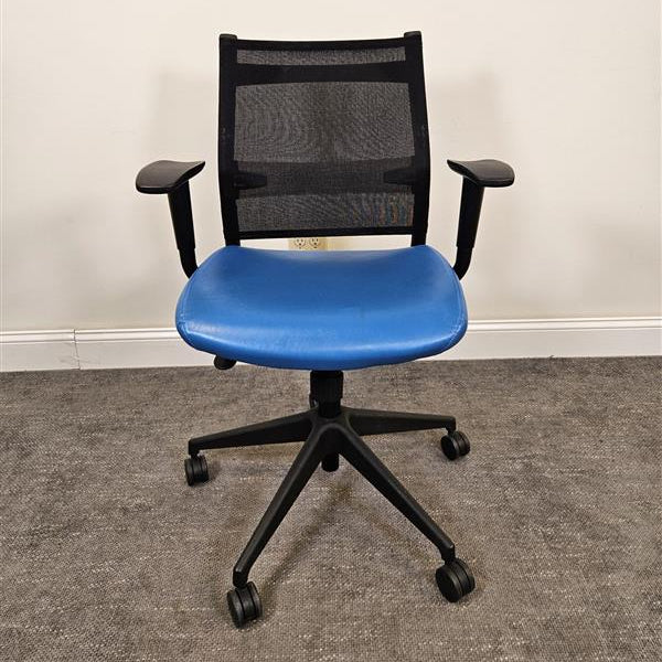 Pre-Owned Sit-On-It Wit Task Chair