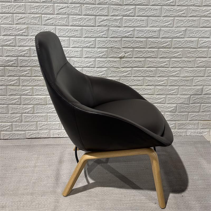 Pre-Owned NaughtOne Herman Miller Chairs - Duckys Office Furniture