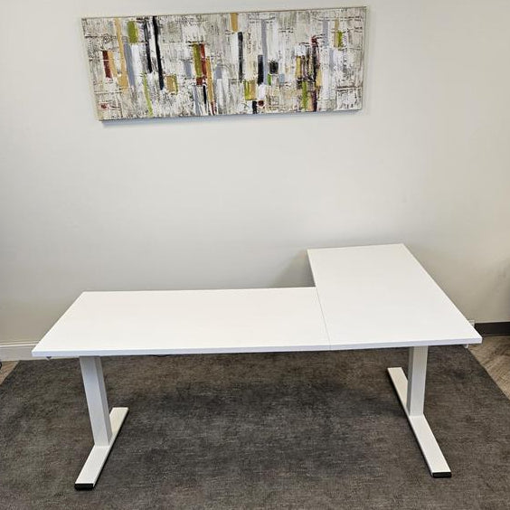 Pre-Owned Height Adjustable L-Desk - Duckys Office Furniture