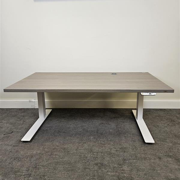 Pre-Owned Knoll-Hat Height Adjustable Table