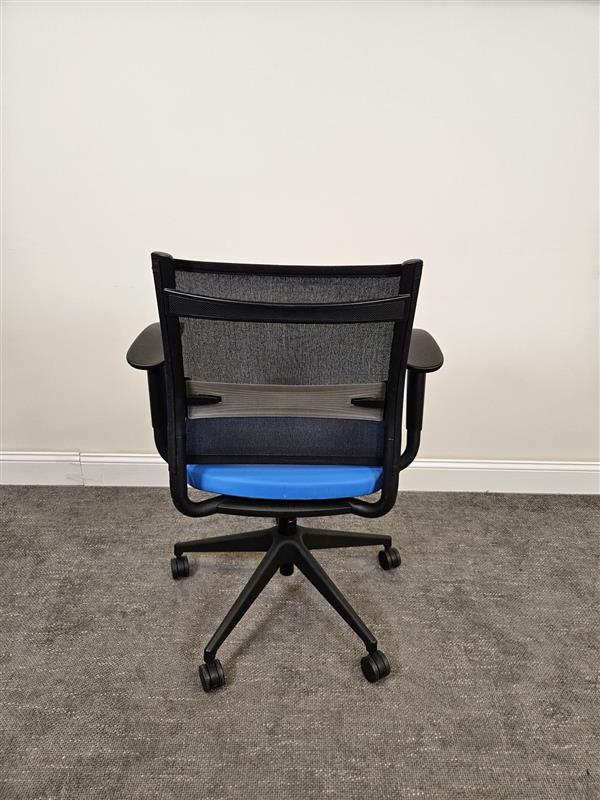Pre-Owned Sit-On-It Wit Task Chair