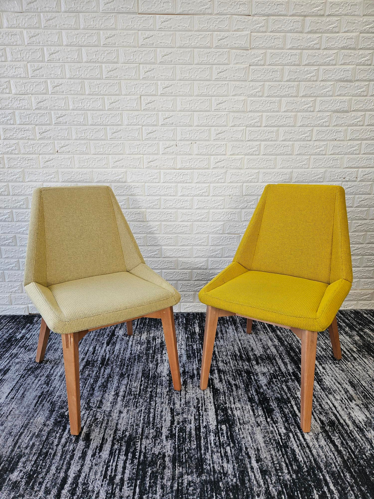 Pre-Owned Upholstred Allermuir Side Chair