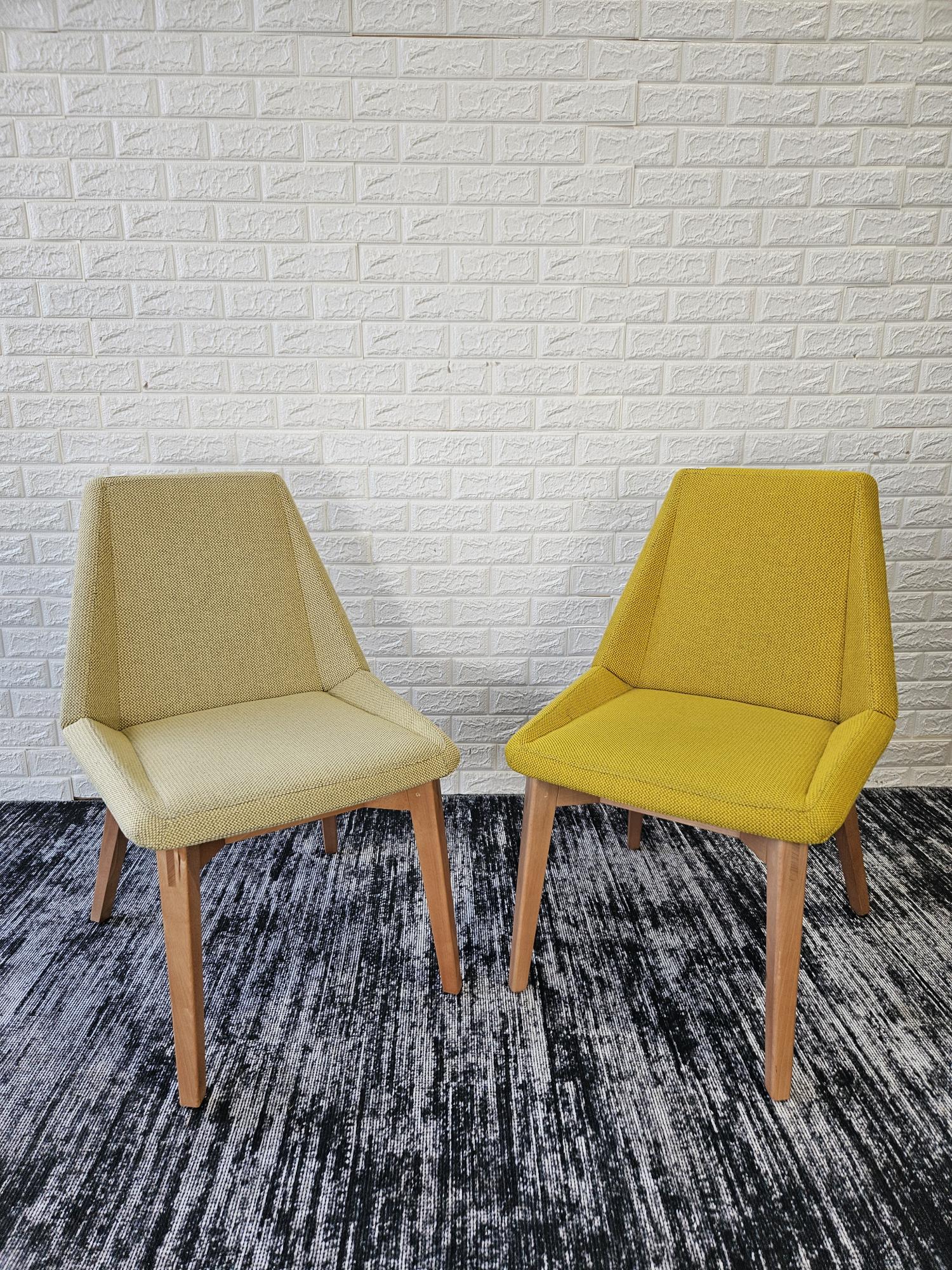 Pre-Owned Upholstred Allermuir Side Chair - Duckys Office Furniture