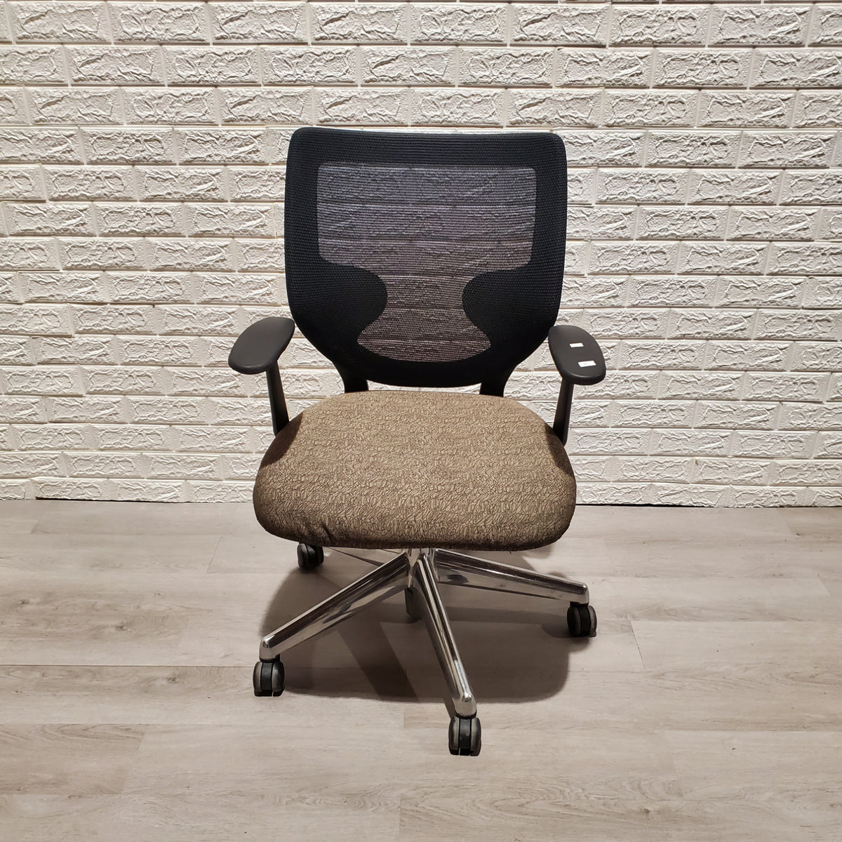 Used Tan and Black Task Chair - Duckys Office Furniture